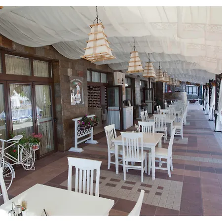 Bendita Mare Aparthotel