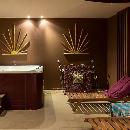 Bendita Mare Lejlighedshotel