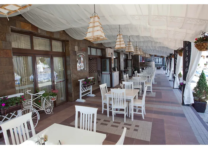 Bendita Mare Aparthotel