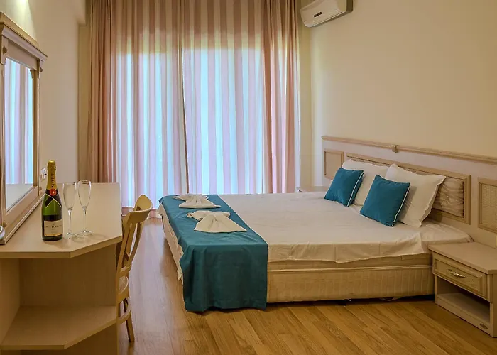 Aparthotel Bendita Mare 4*